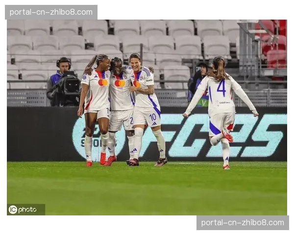 专栏:女足欧冠赛事关注度激增,但赛事商业化与男足的差距依然悬殊 专栏:女足欧冠赛事关注度激增,但赛事商业化与男足的差距依然悬殊